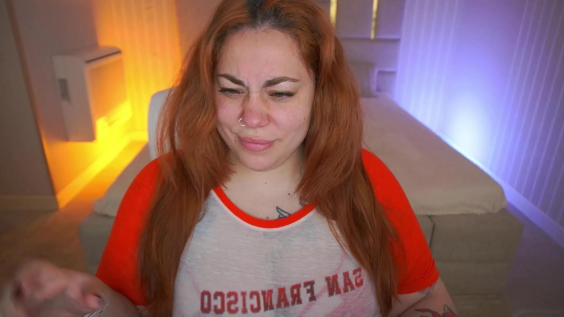 AmazonkaStar on Cam4 