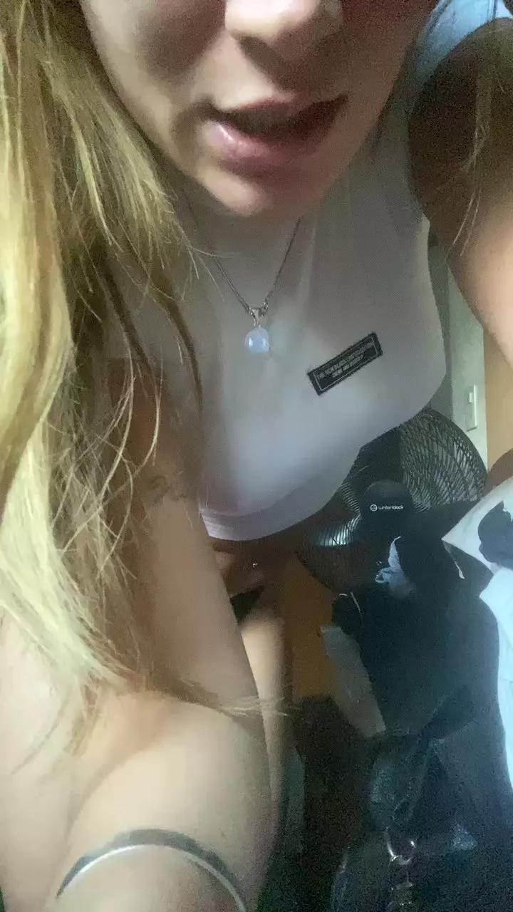 anastasia113 on Cam4 