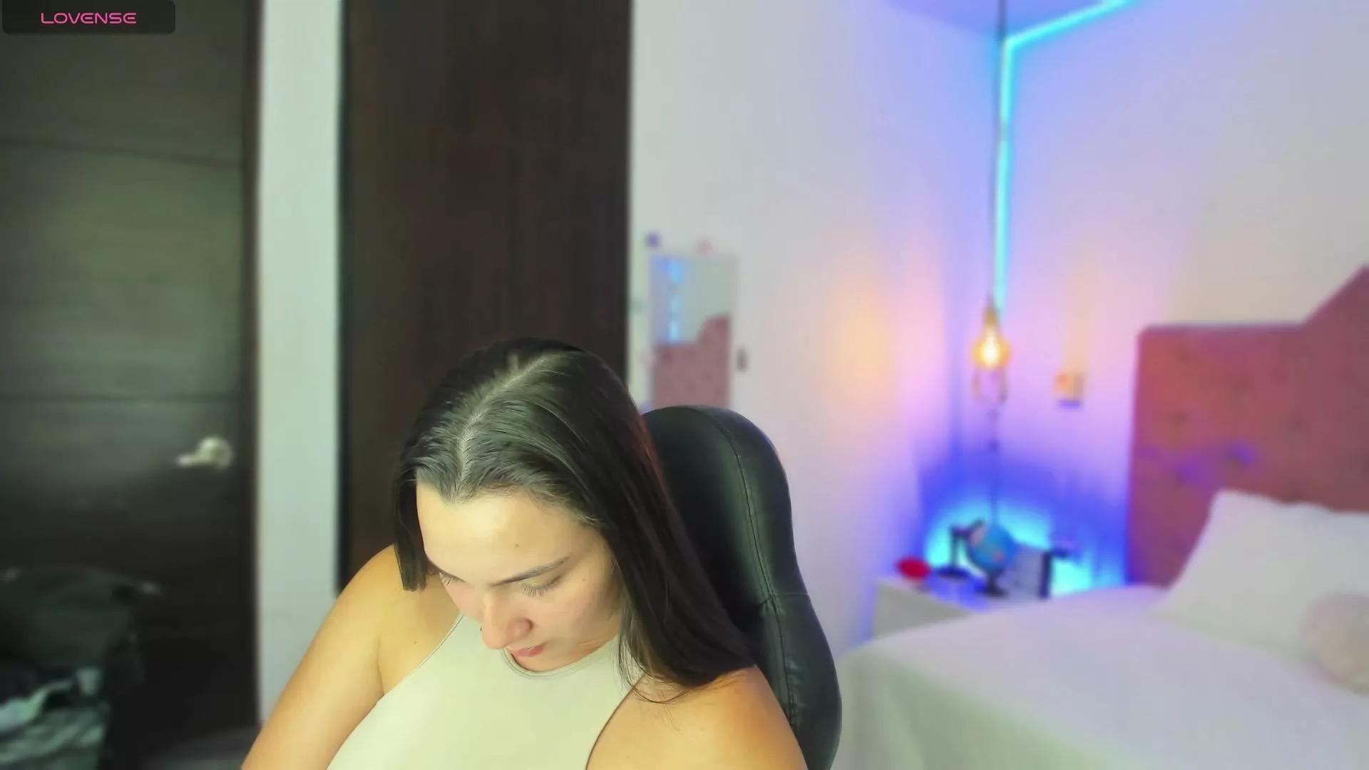 AVA__BLUE on Cam4 
