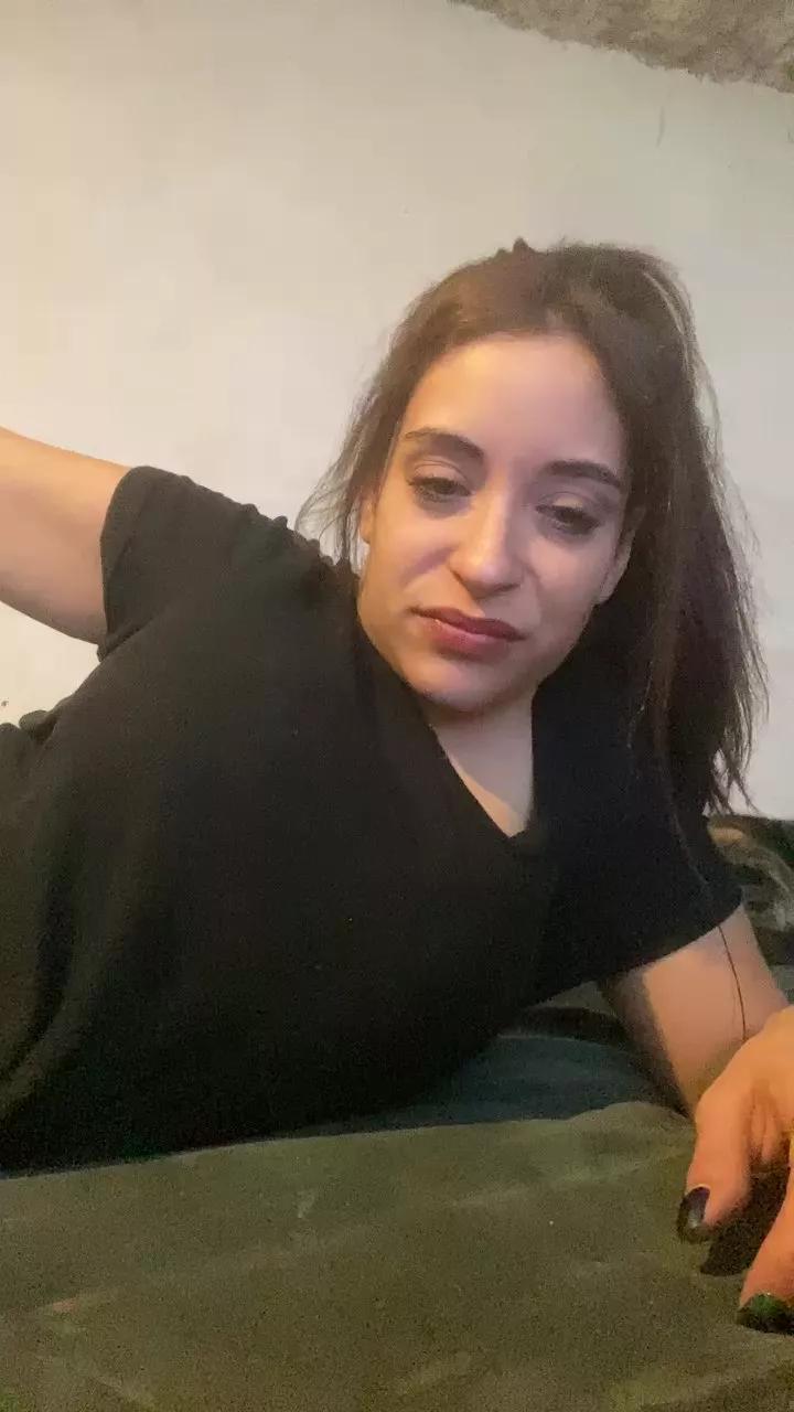 Babyalma1994 on Cam4 