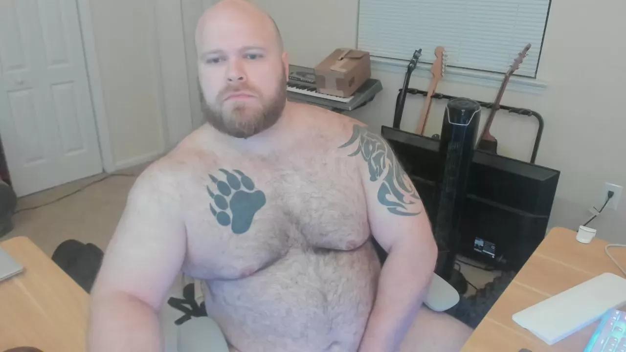 bigbear555 on Cam4 