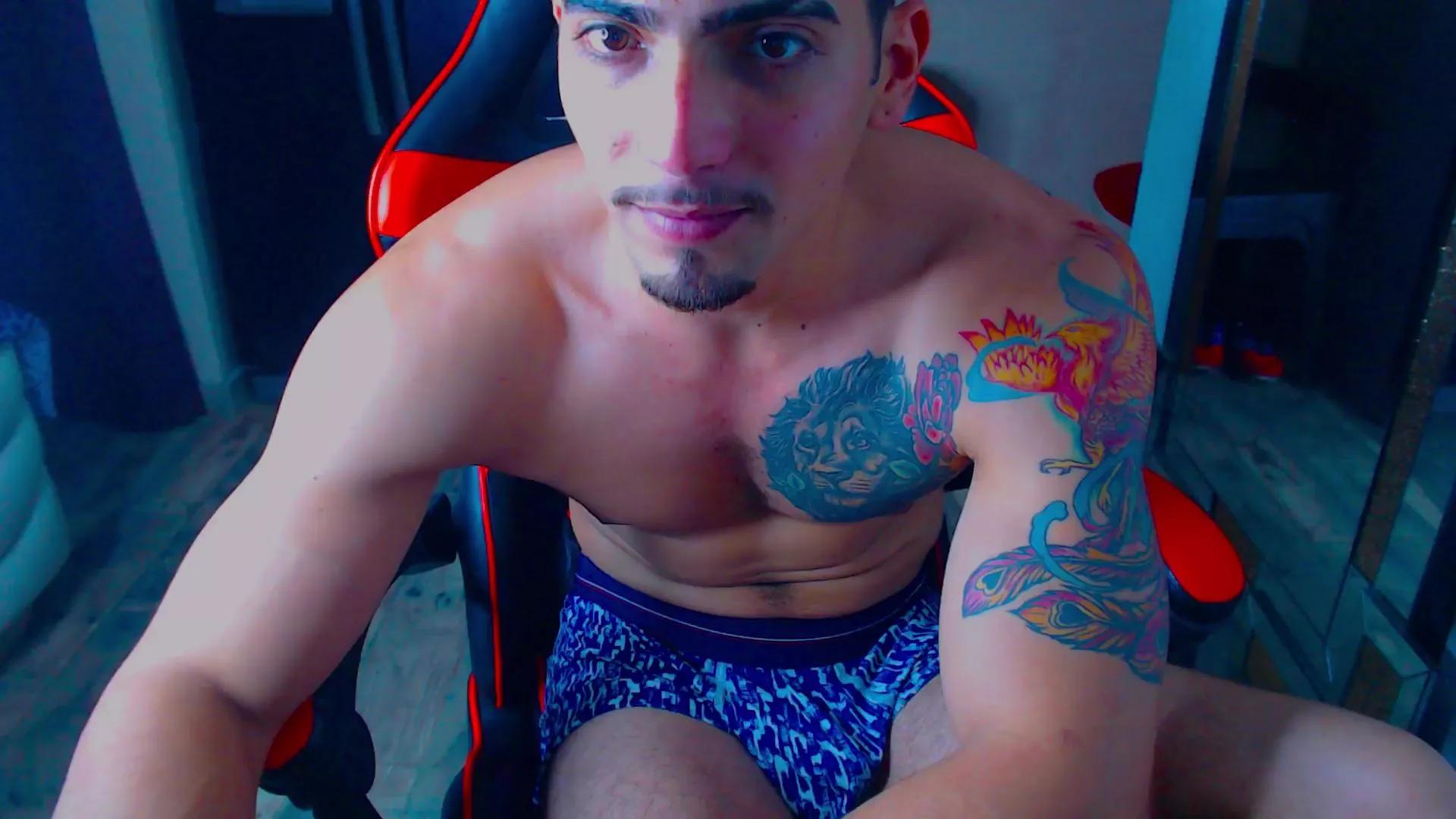 Boy_Perfec on Cam4 