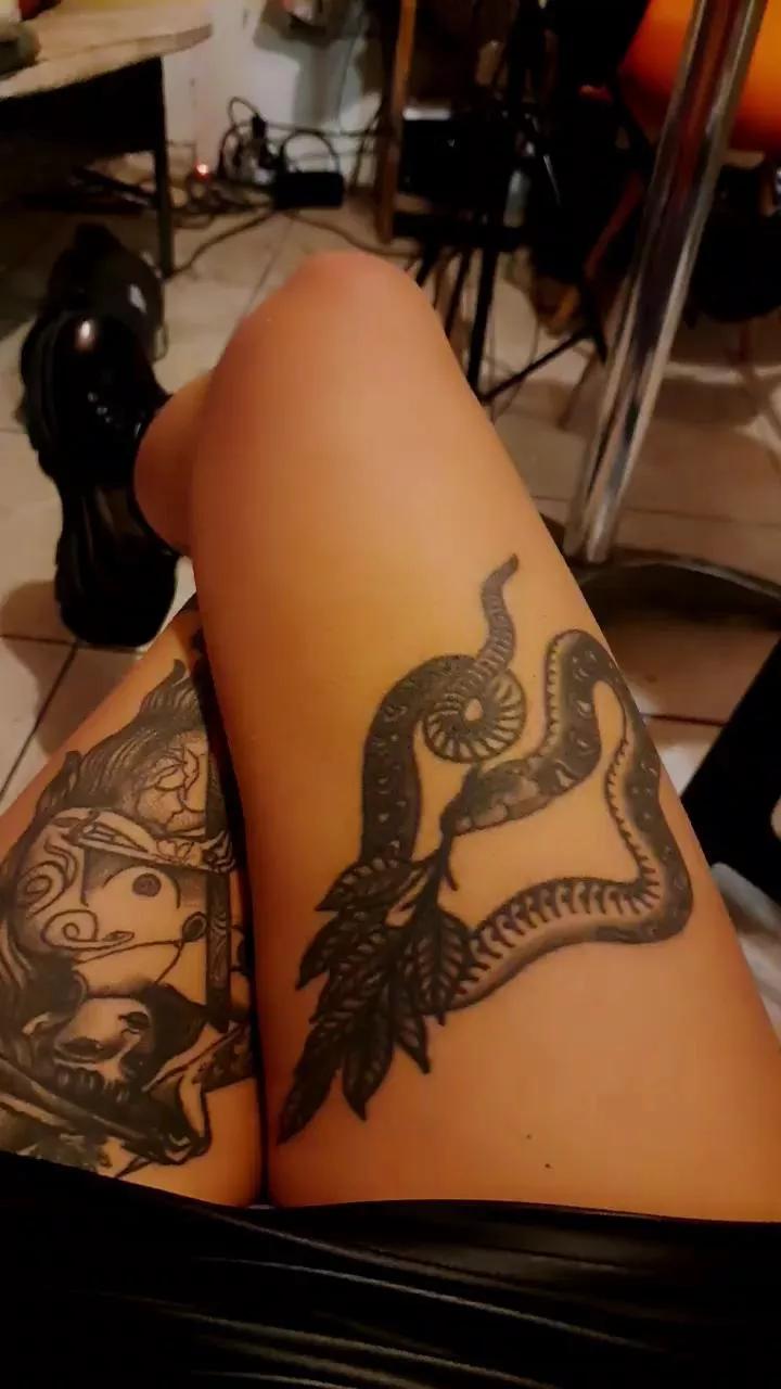 bvbyscorpio666 on Cam4 