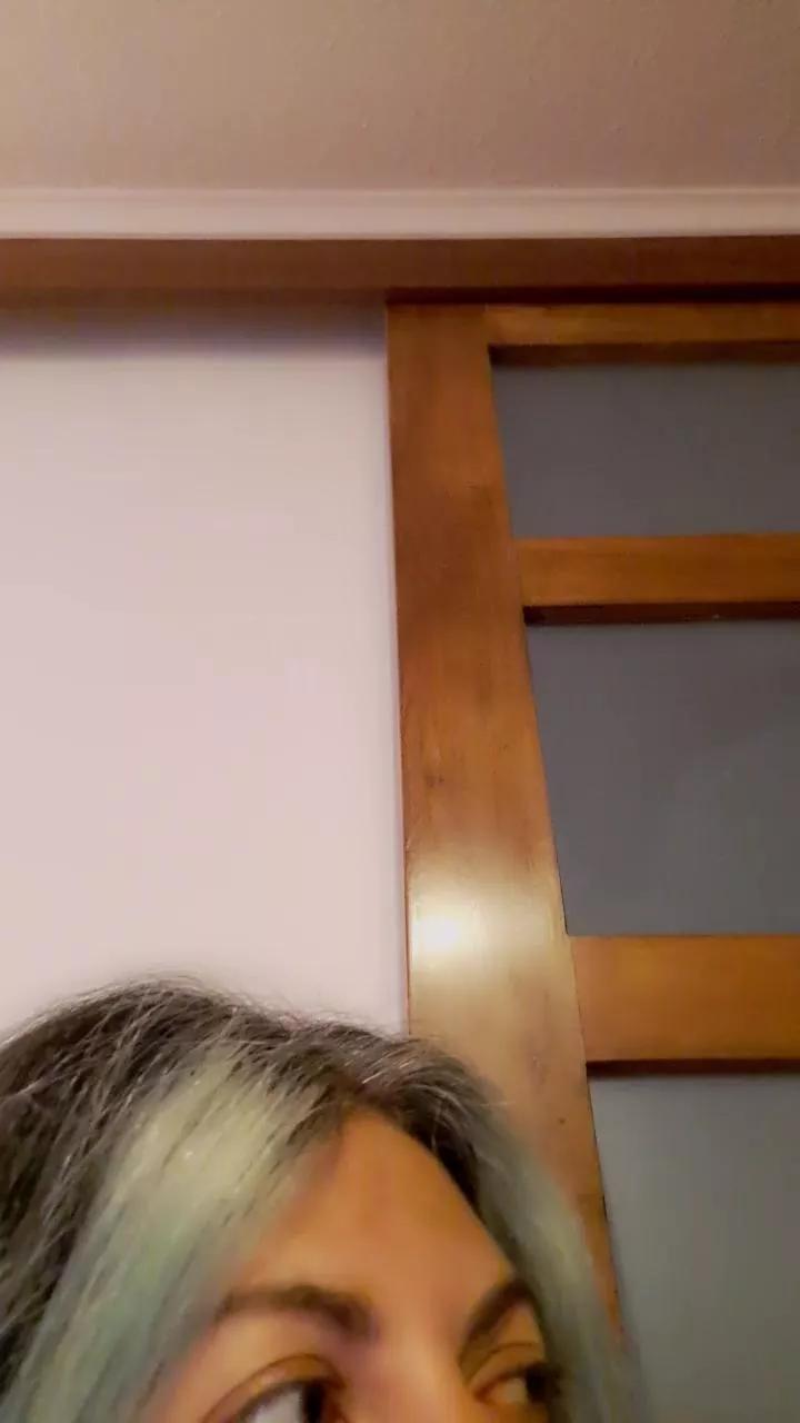 bvbyscorpio666 on Cam4 