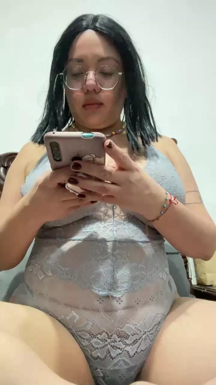 Elenitavuela on Cam4 