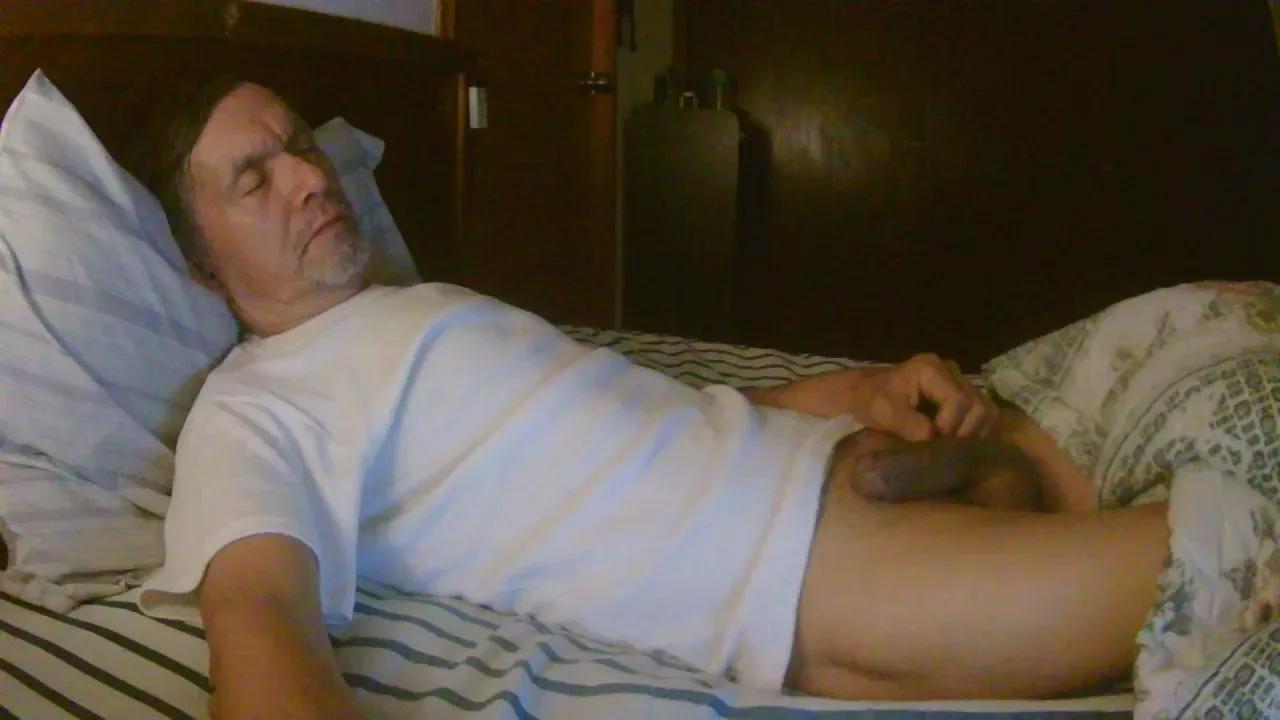 elver272 on Cam4 