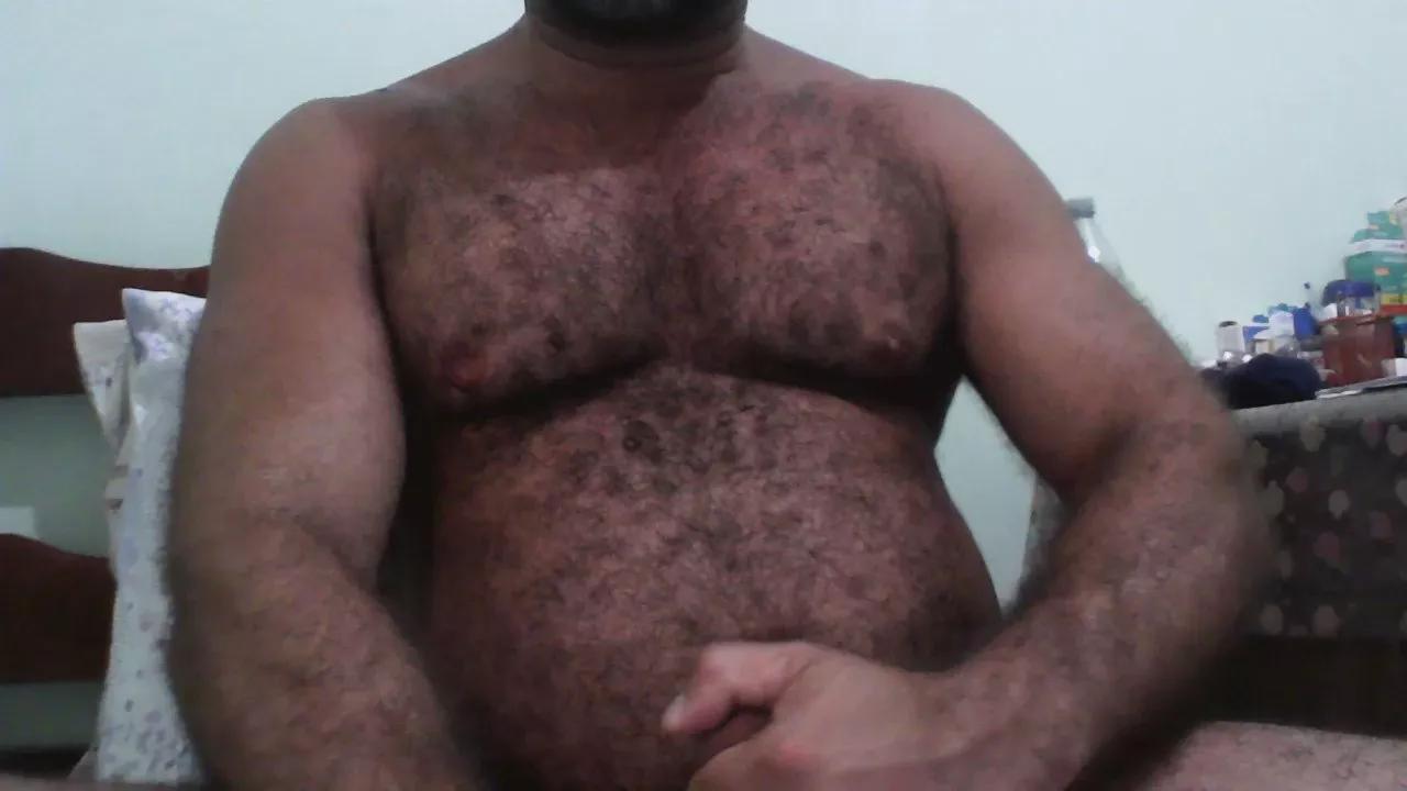 hairynhotguy on Cam4 