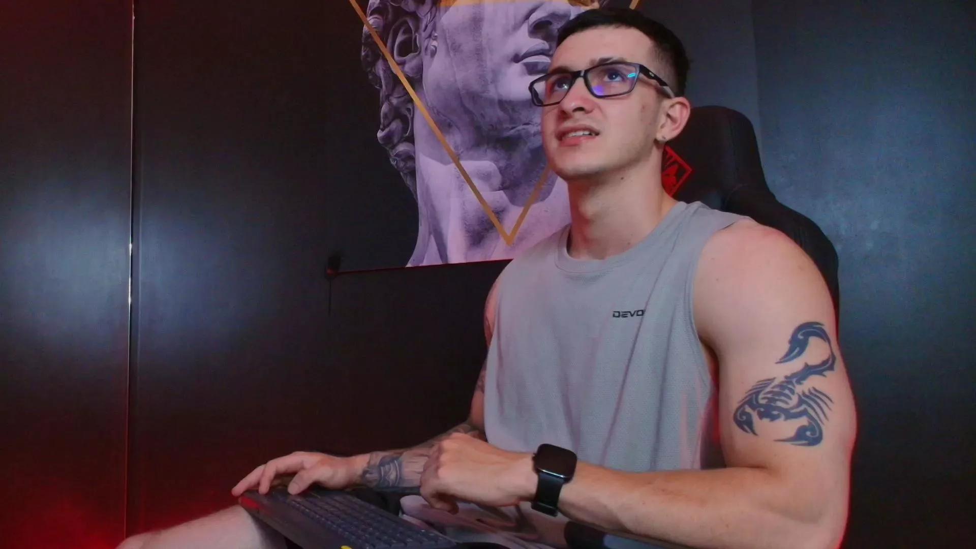 JacksonOlsenn on Cam4 