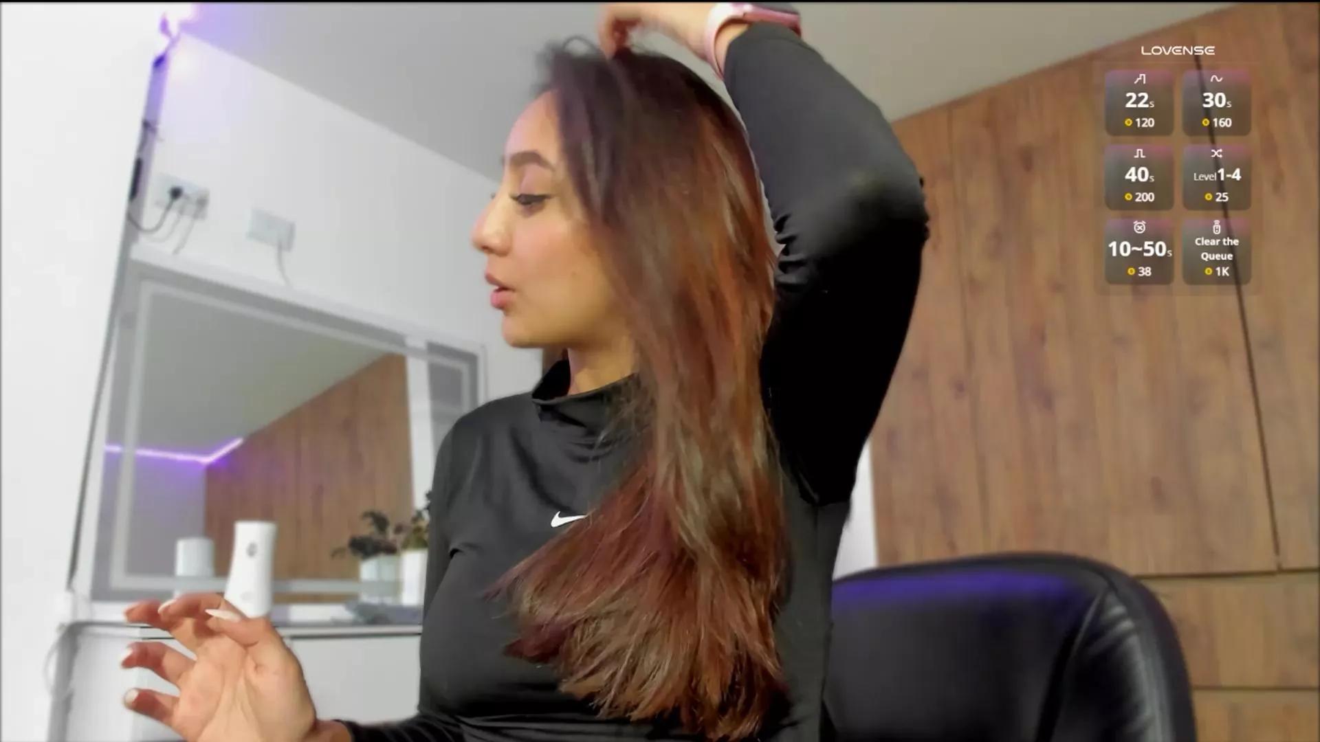 LilyGarcia on Cam4 