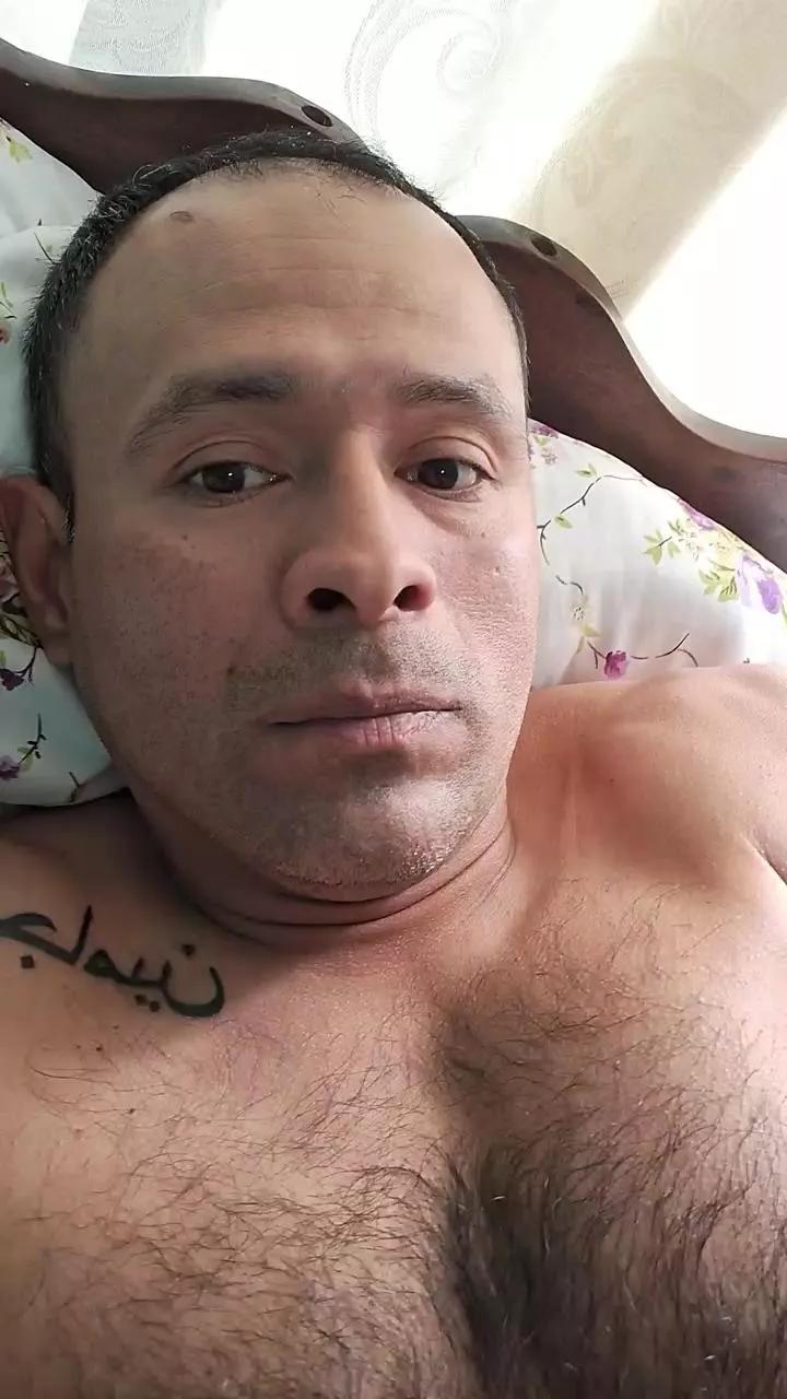 Lobogym39 on Cam4 