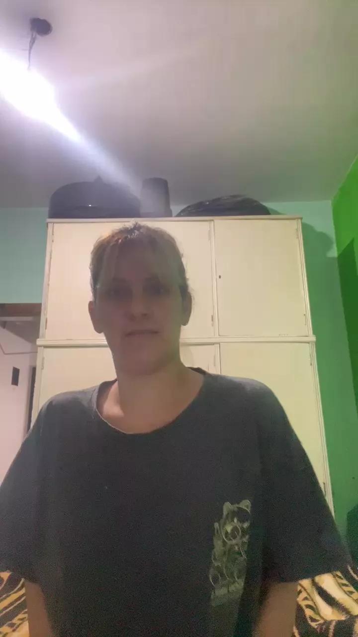 lulys_xxx on Cam4 