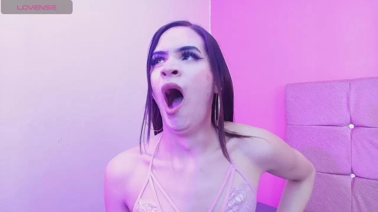 maddiison303av on Cam4 