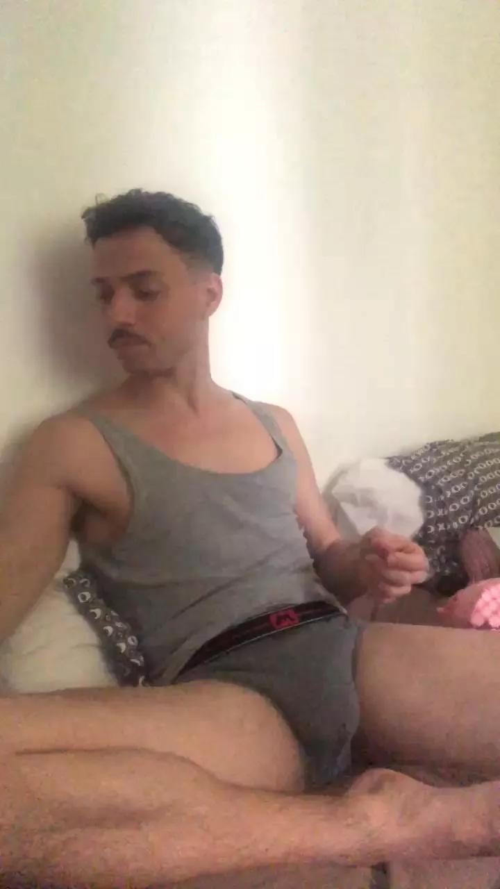 Manugic on Cam4 