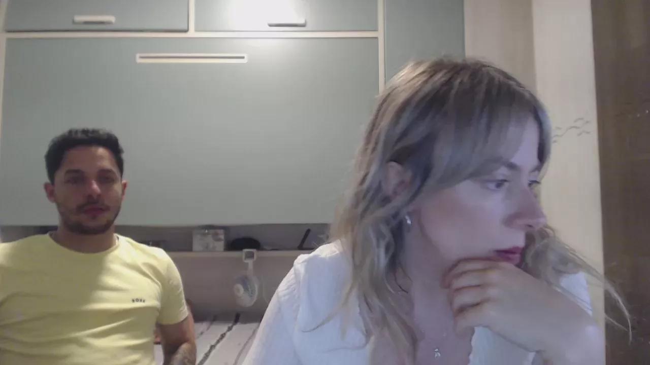MiaYLeo on Cam4 