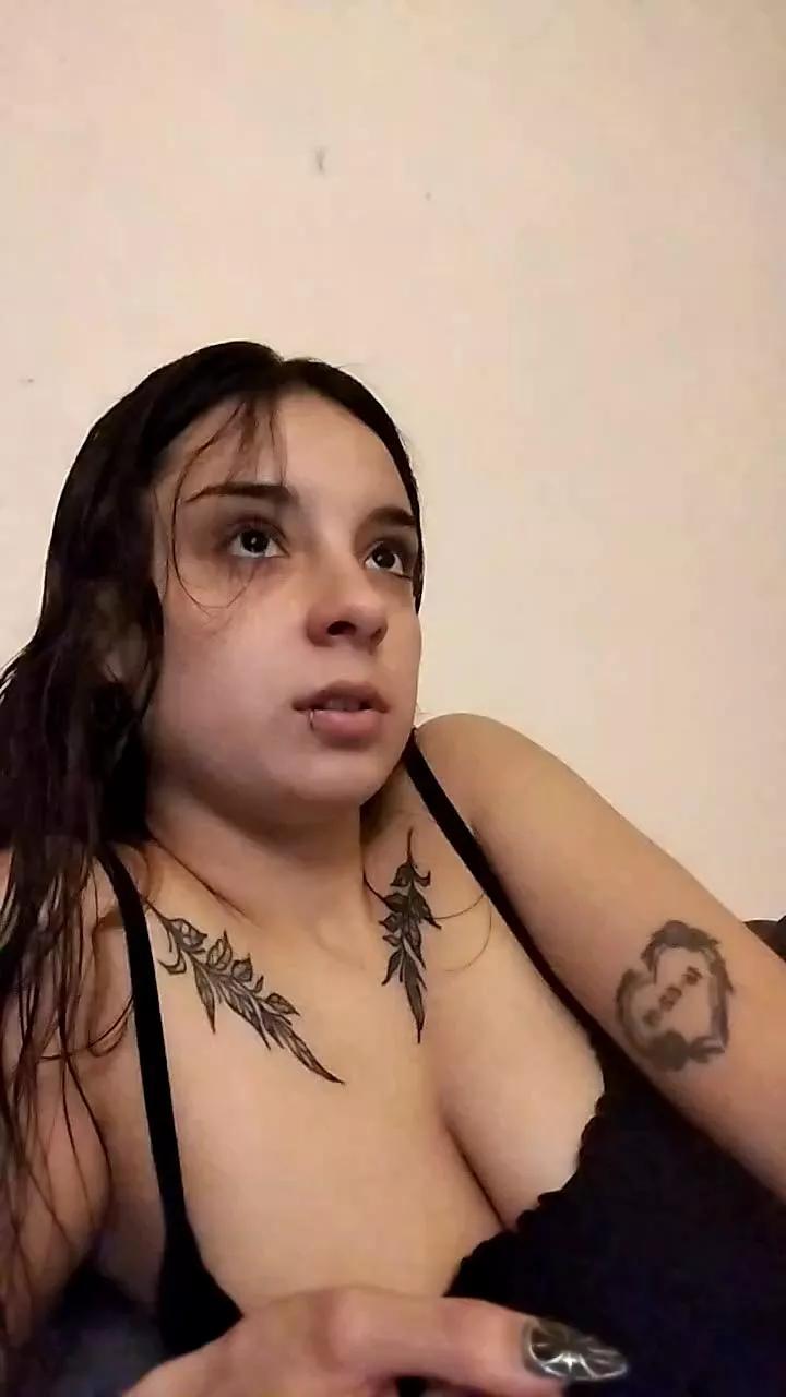 Mmaai on Cam4 