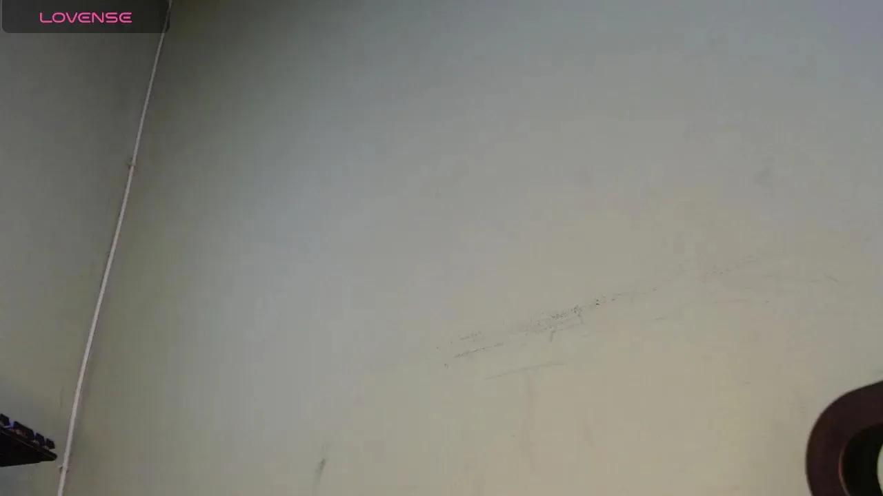 Nemesis_hot608 on Cam4 