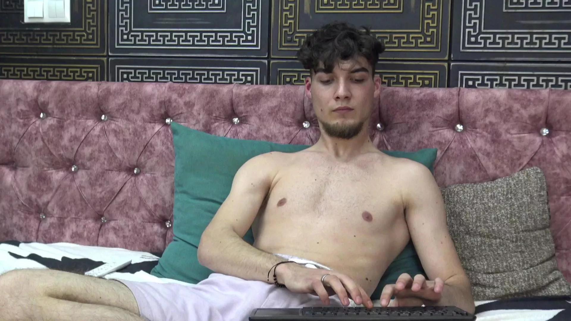 NeroKnox on Cam4 