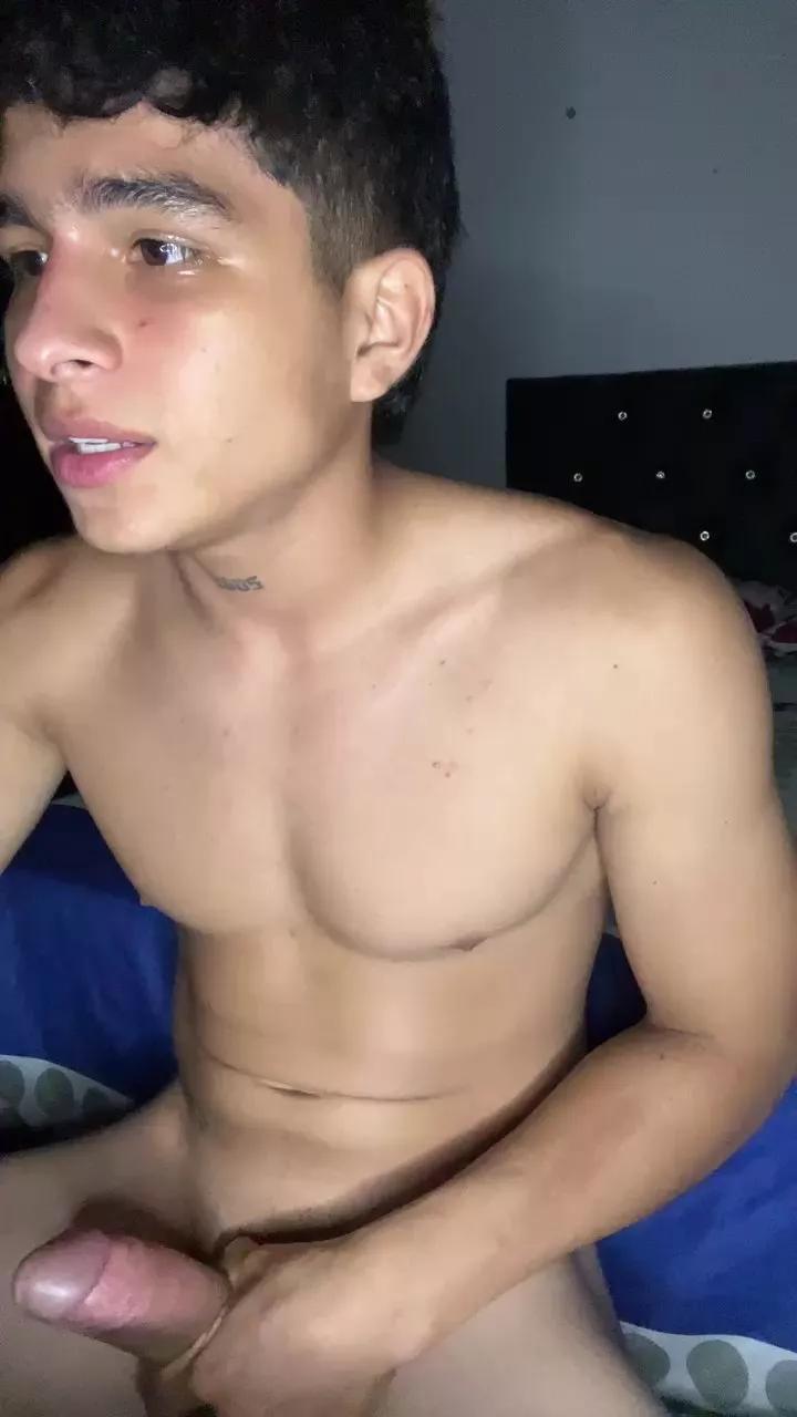 nick_05 on Cam4 