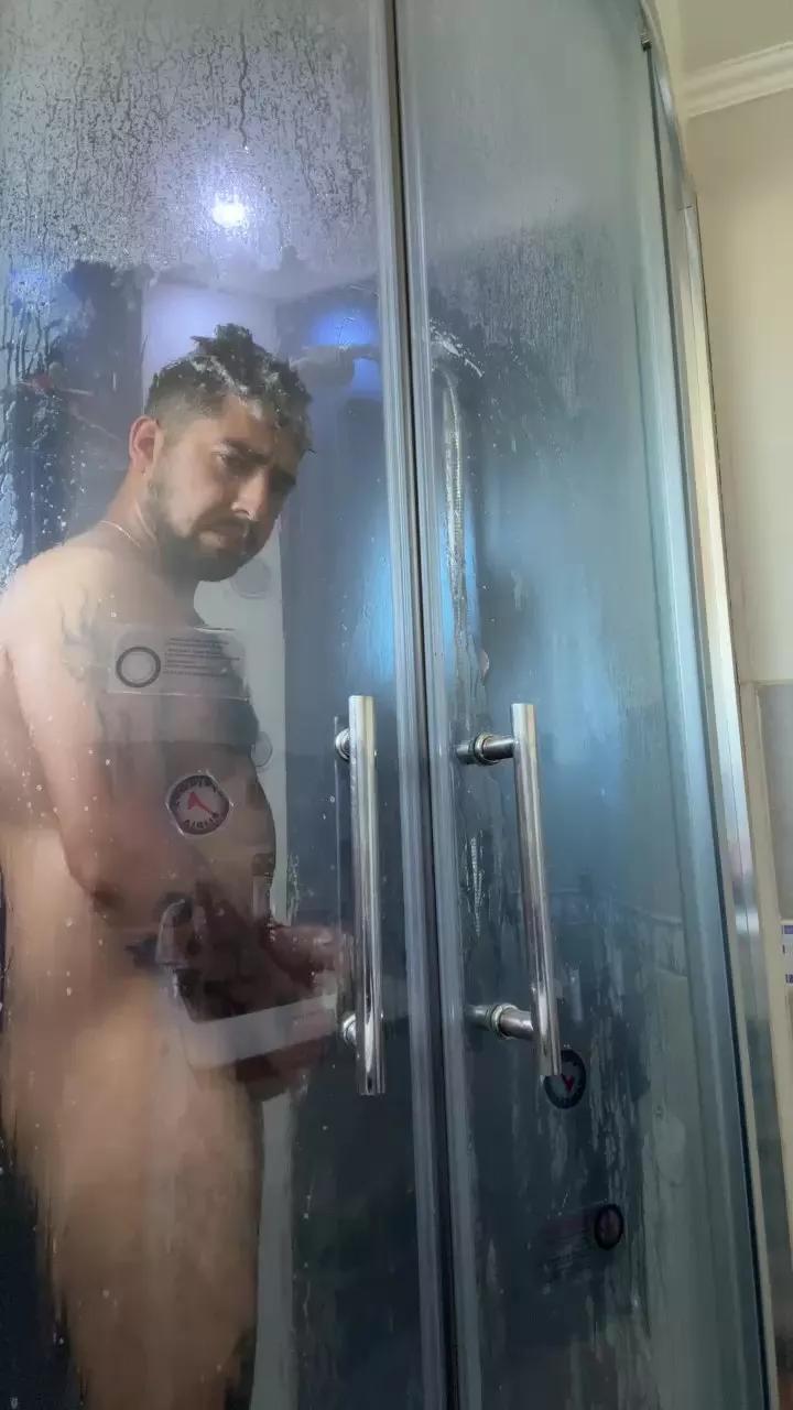 Nickoolas96 on Cam4 