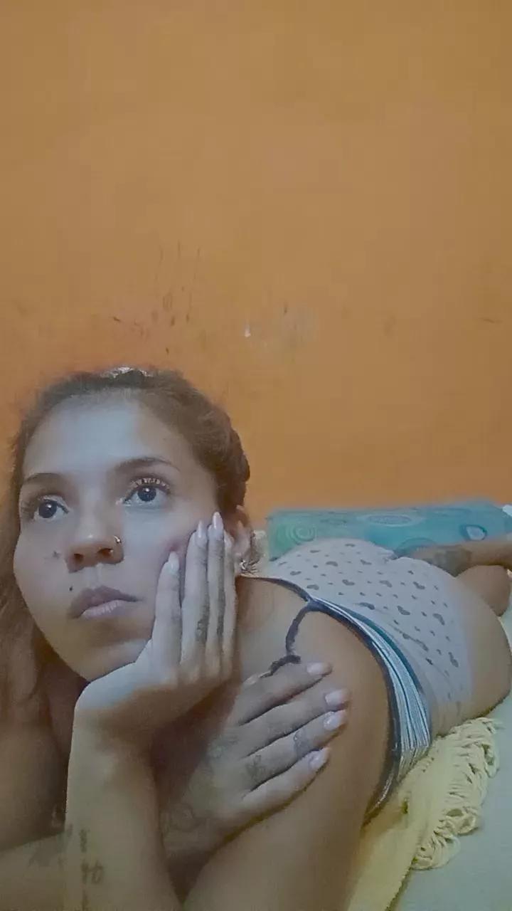 Riirii93 on Cam4 