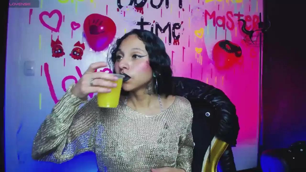 Sweett_pleasure on Cam4 