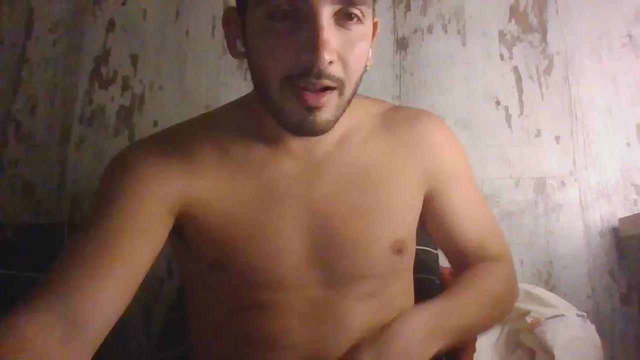 Tomass98 on Cam4 
