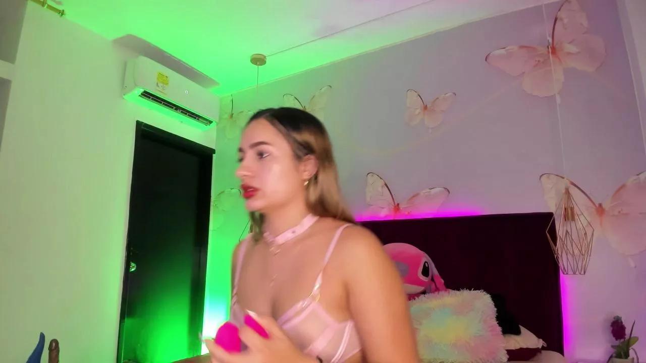 Vivi_prinncess on Cam4 