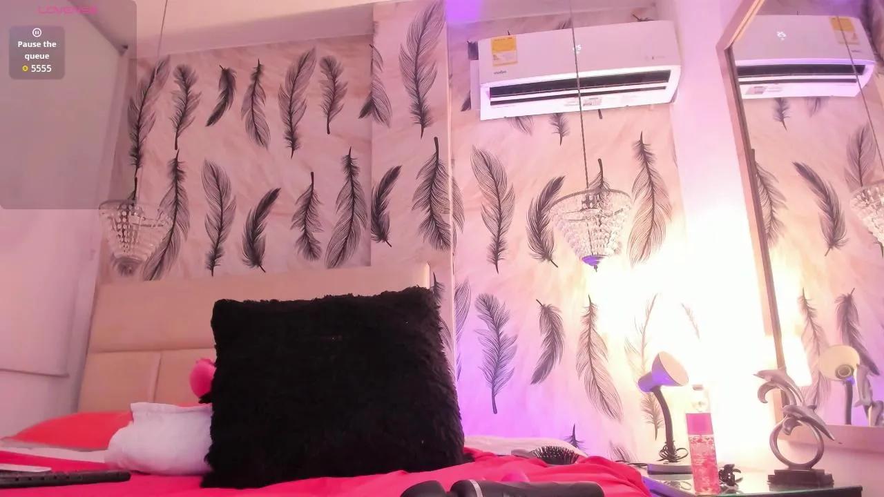 Vivi_prinncess on Cam4 